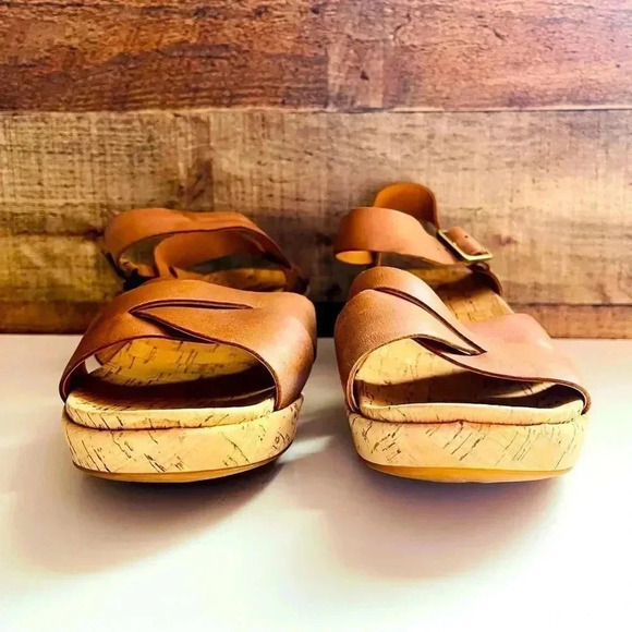 Nwot Kork-Ease Myrna Sandals - Picture 4 of 7
